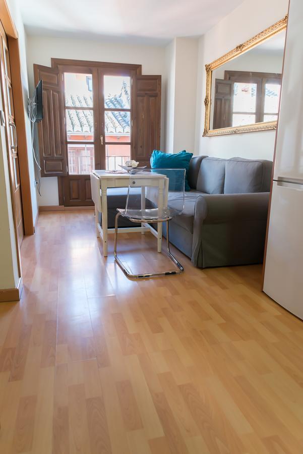 Elvira 21 Apartment